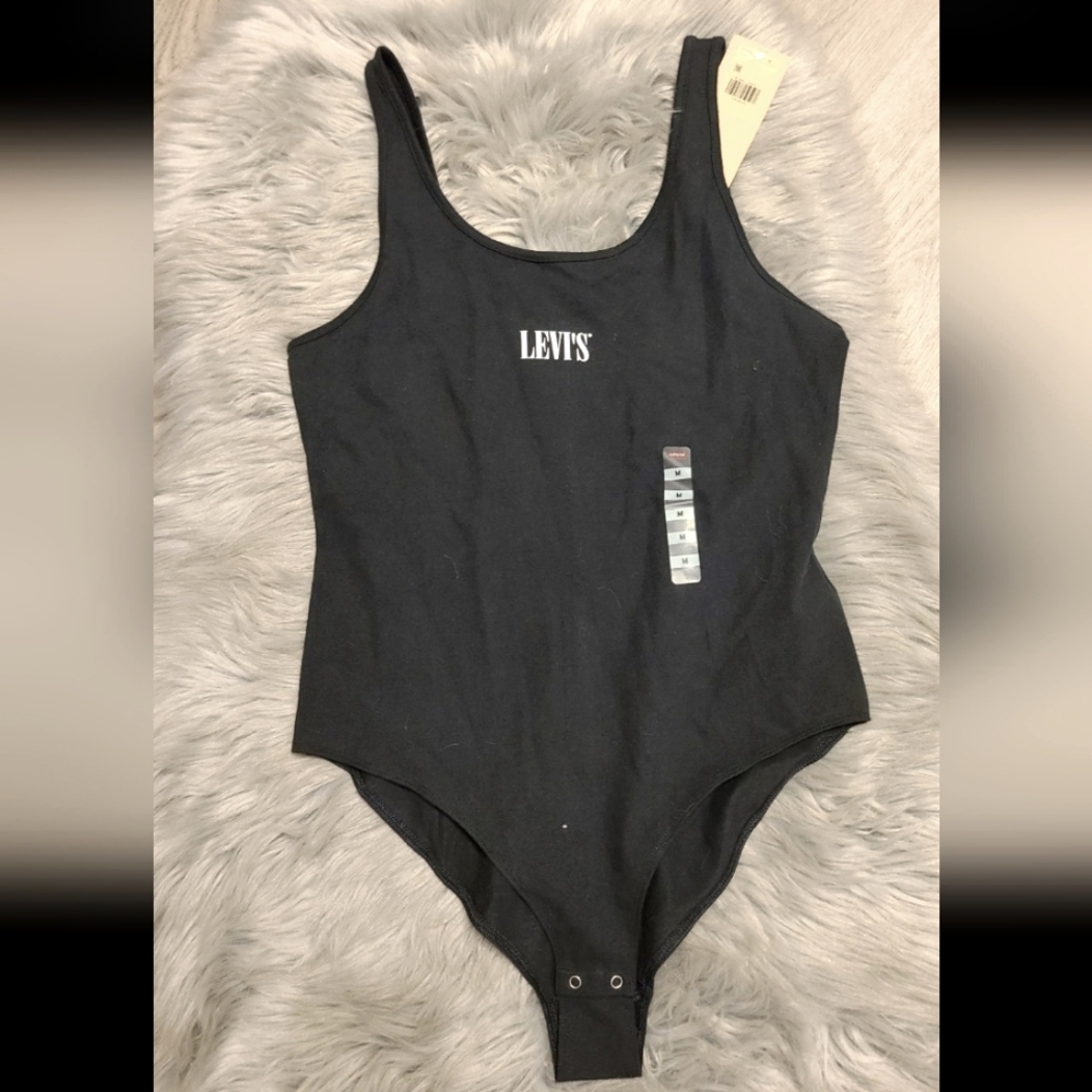 NWT Levi's bodysuit